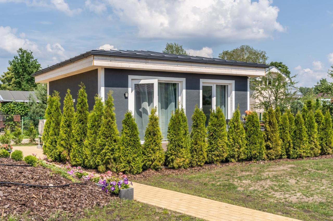 Villa Family Garden House With Free Private Parking & Playground Riga Exterior foto