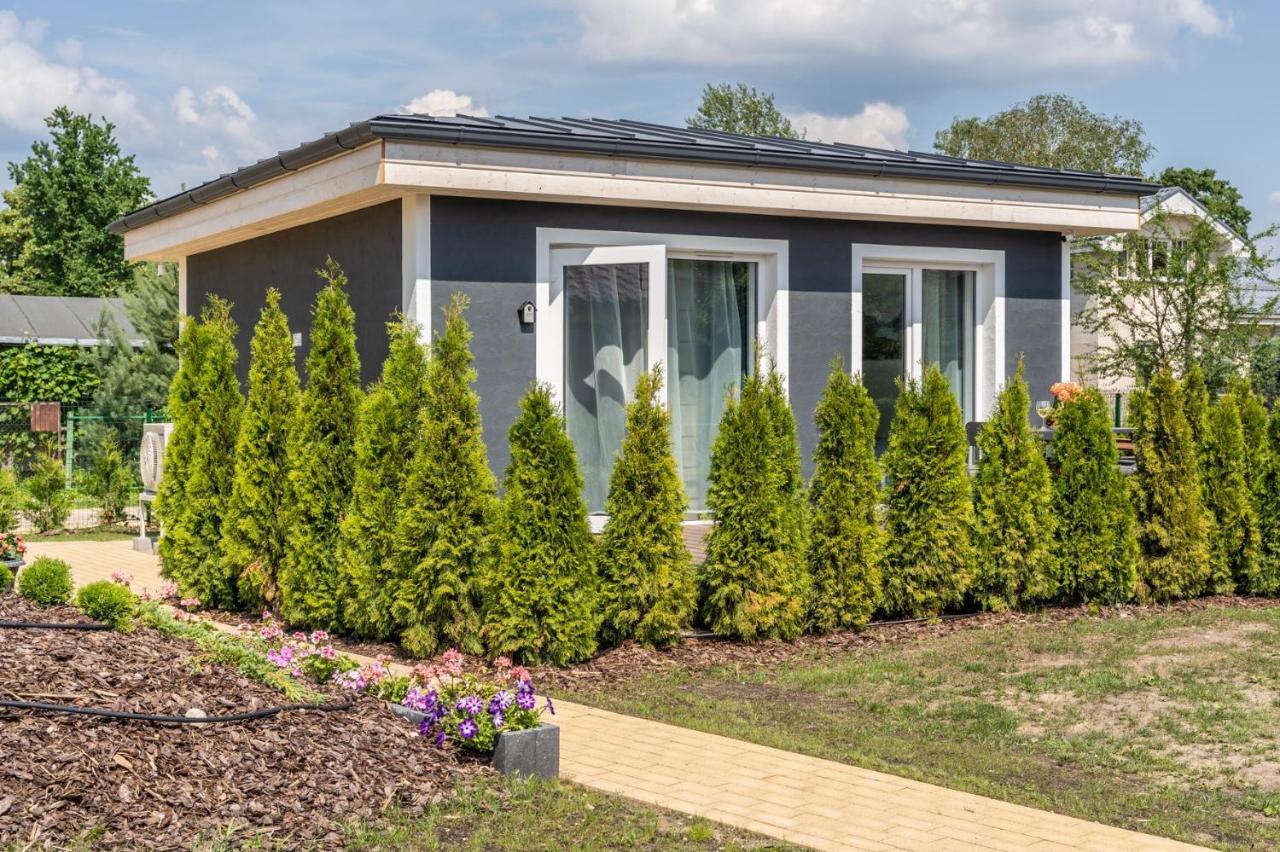Villa Family Garden House With Free Private Parking & Playground Riga Exterior foto